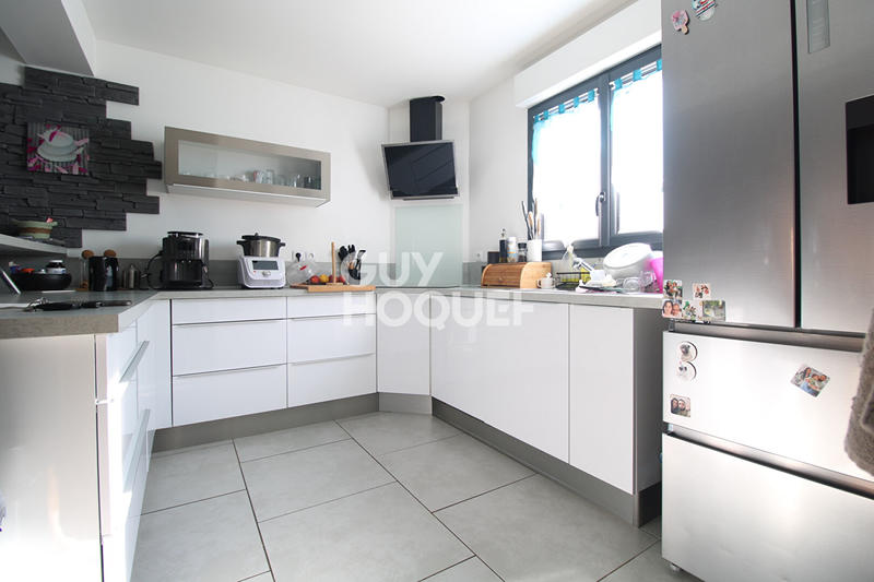 Maison - 101 m² - 5 pièces