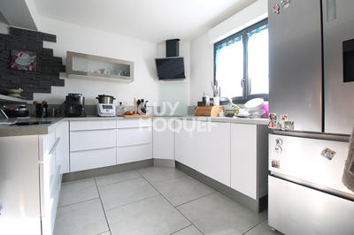 Maison - 101 m² - 5 pièces