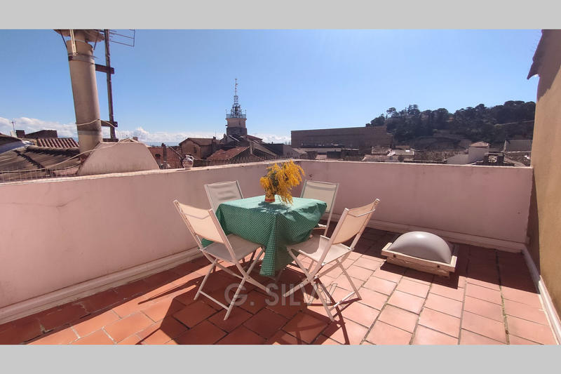 Appartement - 110 m² - 4 pièces