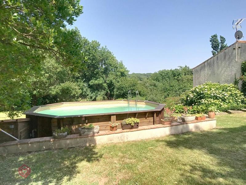 Maison - 145 m² - 7 pièces