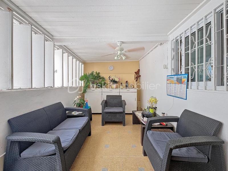 Maison - 188 m² - 7 pièces