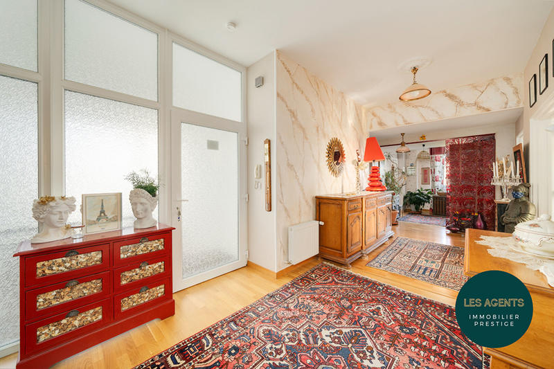 Appartement - 197 m² - 5 pièces