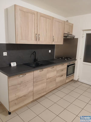 Maison - 95 m² - 4 pièces