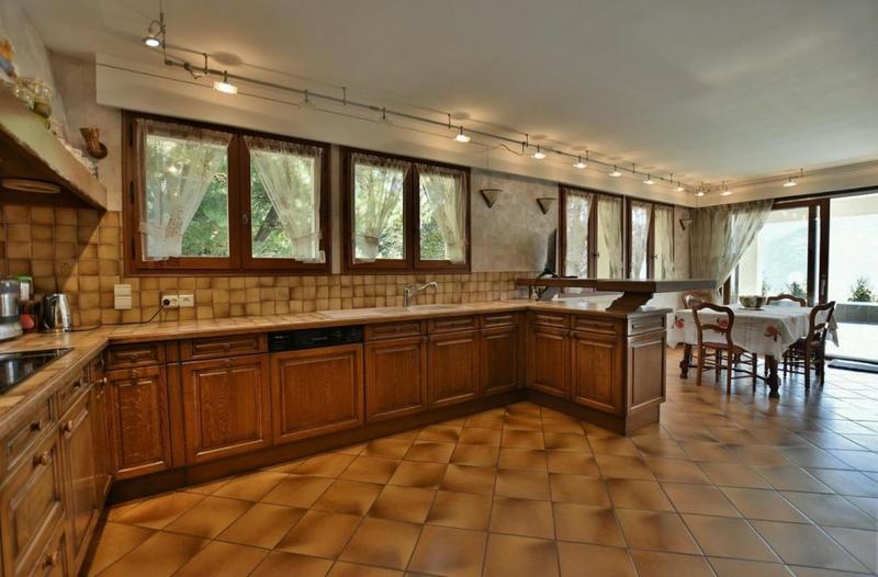 Maison d'architecte - 380 m² - 7 pièces