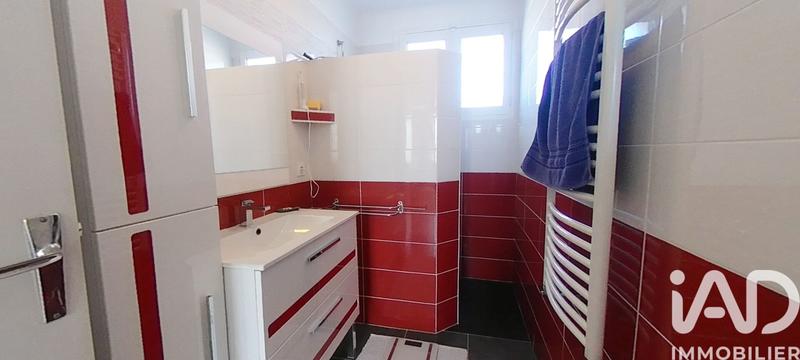 Maison - 99 m² - 5 pièces