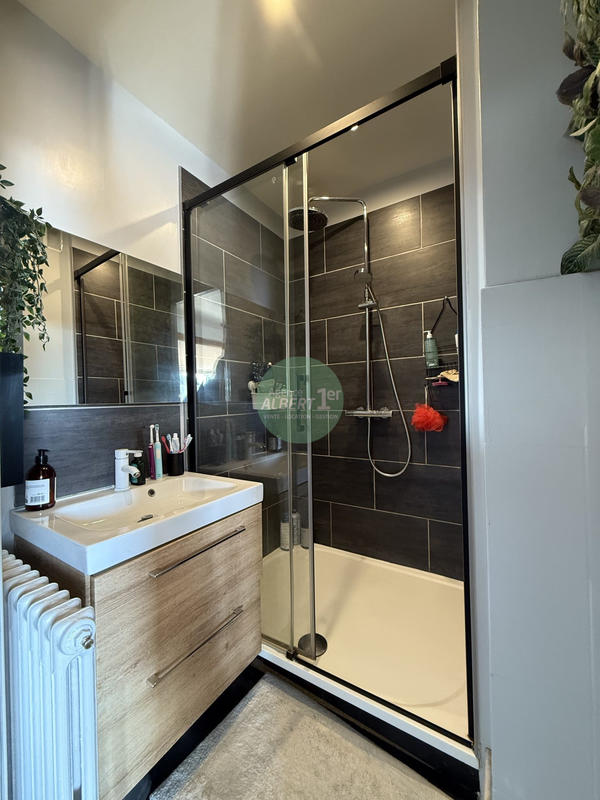 Appartement - 65 m² - 4 pièces