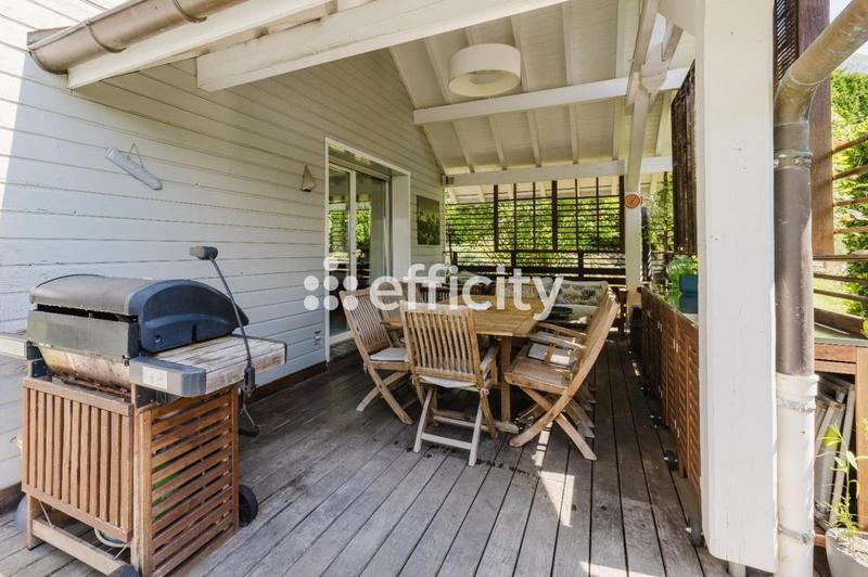 Maison - 168 m² - 6 pièces