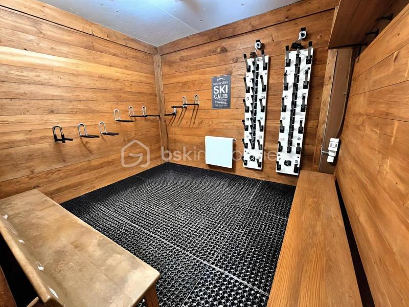 Châlet - 270 m² - 5 pièces