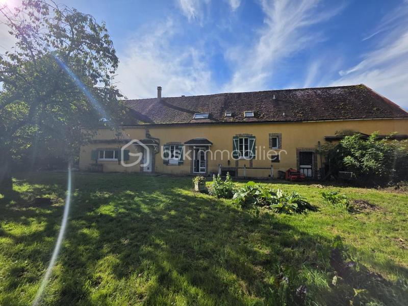 Longère - 336 m² - 12 pièces