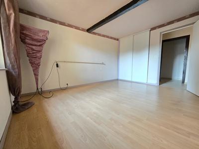 Appartement - 85 m² - 3 pièces