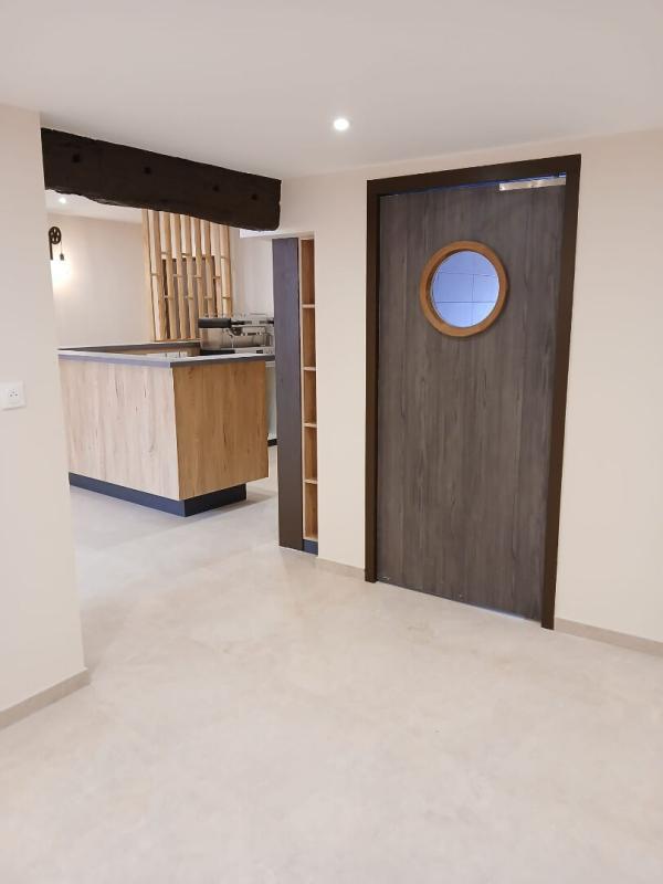 Local d'activité / Entrepôt - 180 m²