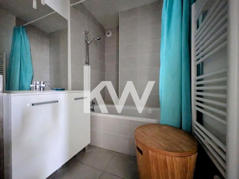 Appartement - 100 m² - 4 pièces