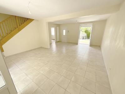 Maison - 101 m² - 6 pièces