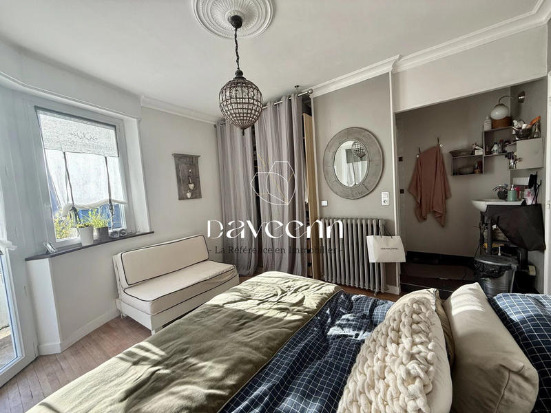 Maison - 143 m² - 7 pièces