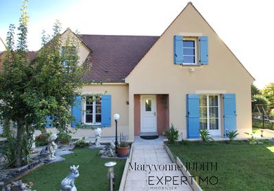 Maison - 158 m² - 6 pièces