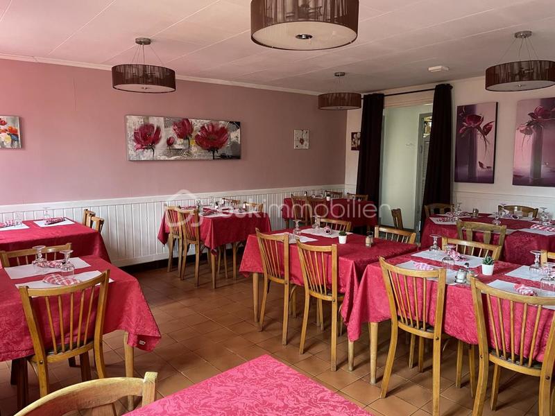 Maison - 200 m² - 7 pièces