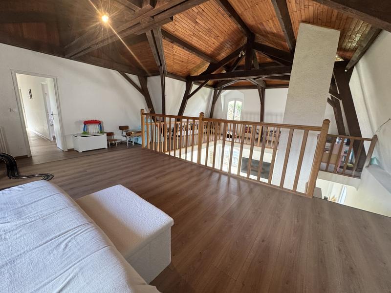 Villa - 200 m² - 5 pièces