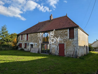 Maison de village - 360 m² - 10 pièces