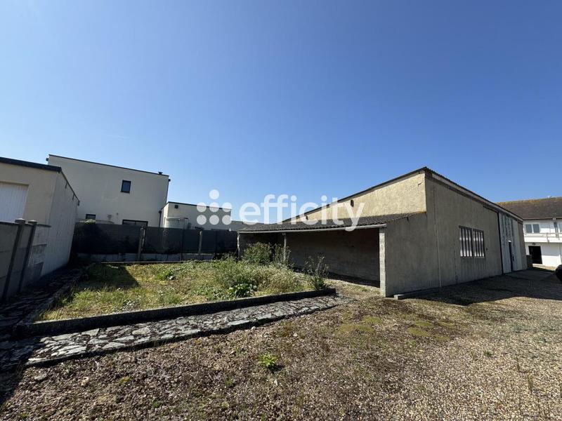 Maison - 230 m² - 8 pièces