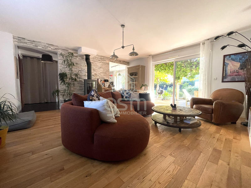 Maison contemporaine - 137 m² - 6 pièces