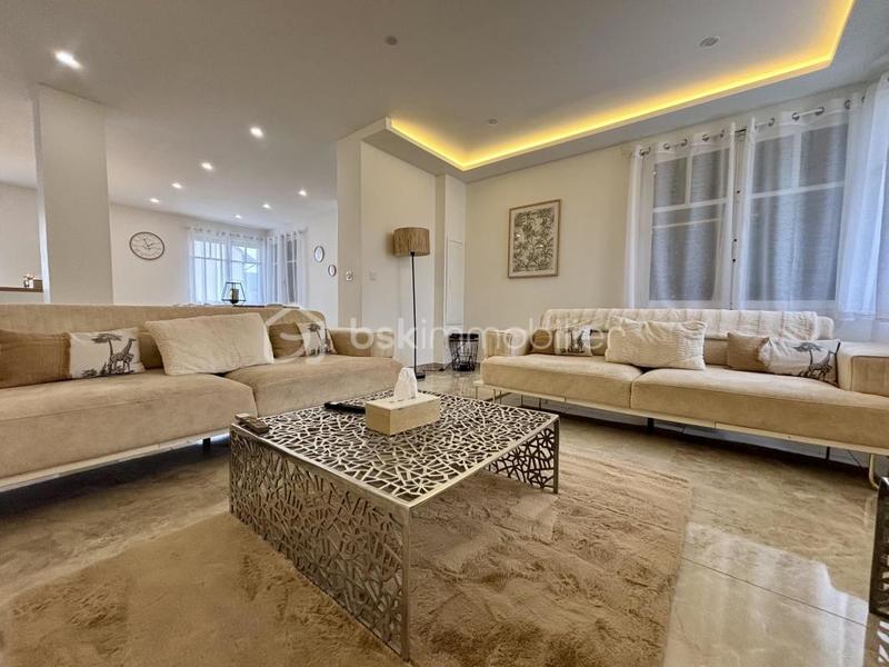 Maison - 154 m² - 6 pièces