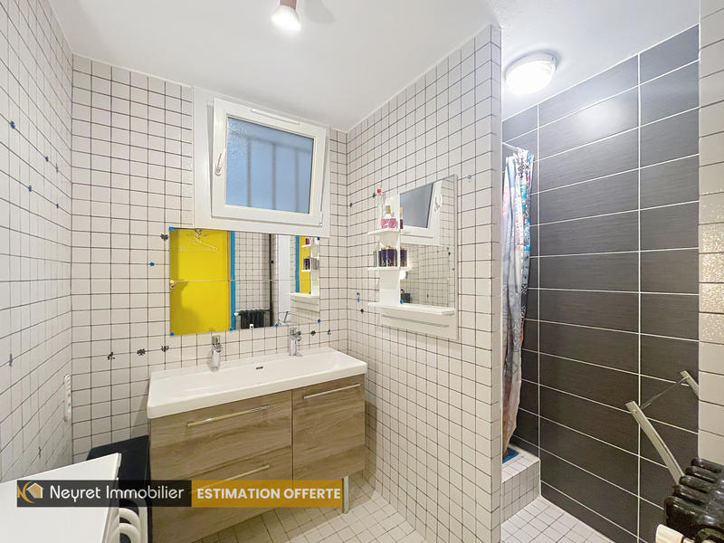 Appartement - 125 m² - 6 pièces