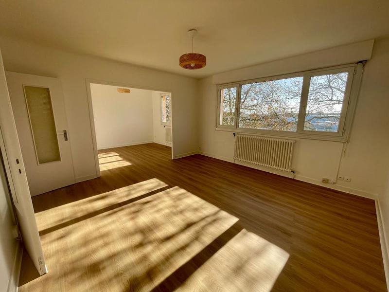 Appartement - 75 m² - 3 pièces
