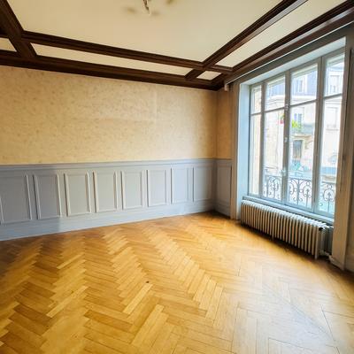 Maison - 170 m² - 6 pièces