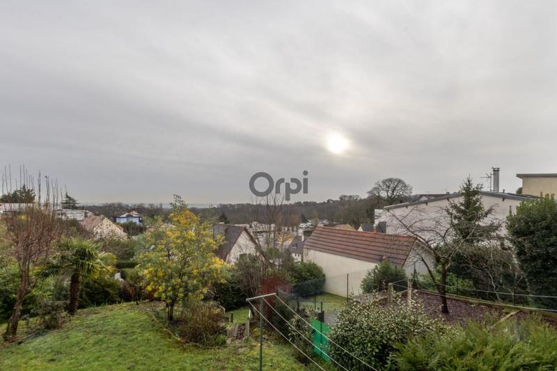 Maison - 224 m² - 5 pièces