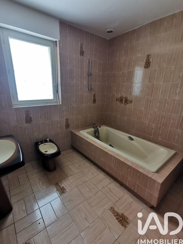 Maison - 137 m² - 6 pièces