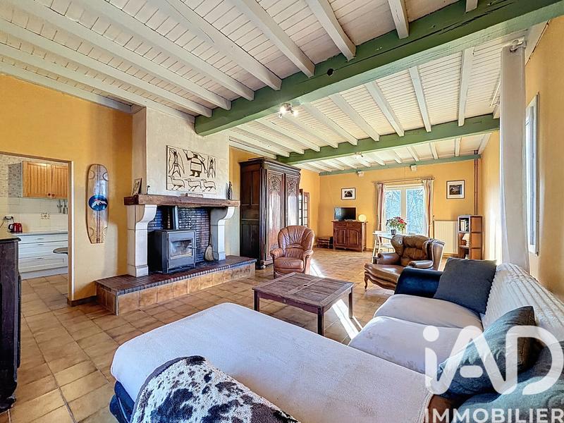 Maison - 213 m² - 7 pièces