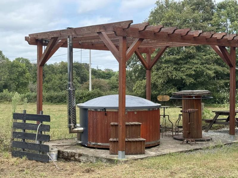 Maison - 280 m² - 14 pièces