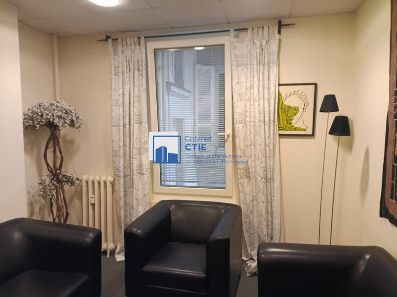 Bureau - 115 m²