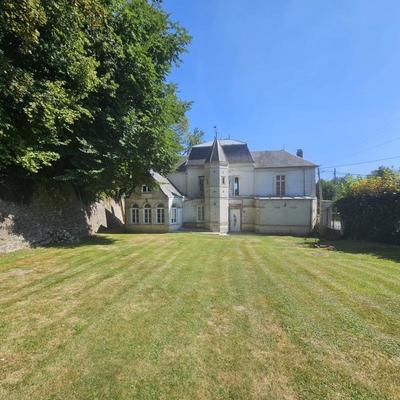 Propriété - 191 m² - 6 pièces