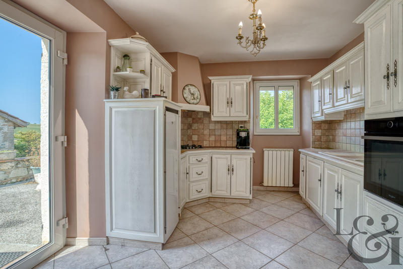 Maison - 182 m² - 6 pièces