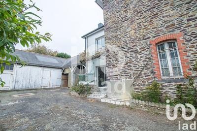 Maison - 137 m² - 6 pièces