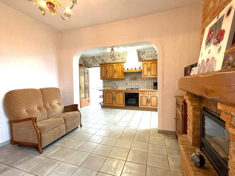 Maison - 90 m² - 5 pièces