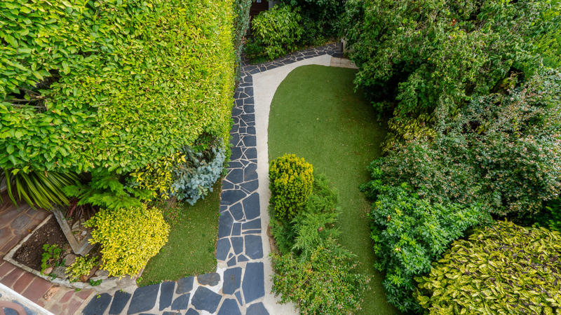 Maison - 280 m² - 7 pièces