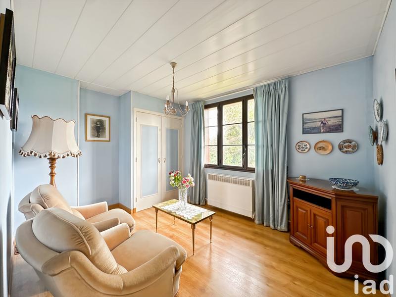 Maison - 180 m² - 8 pièces