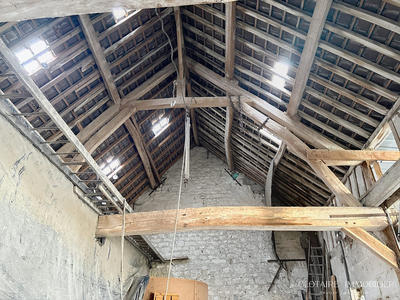 Ferme - 750 m² - 5 pièces