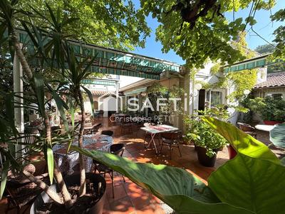 Local commercial - 750 m² - 11 pièces