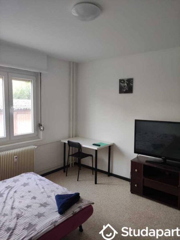 Chambre - 10 m² - 1 pièce