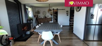 Maison - 234 m² - 8 pièces