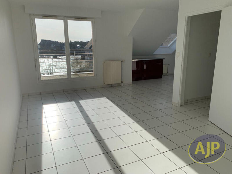 Appartement - 79 m² - 4 pièces
