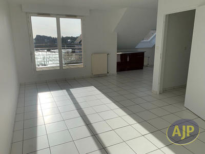 Appartement - 79 m² - 4 pièces