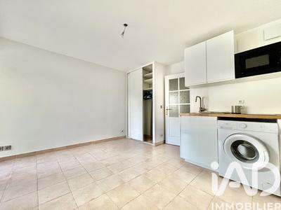 Studio - 24 m² - 2 pièces