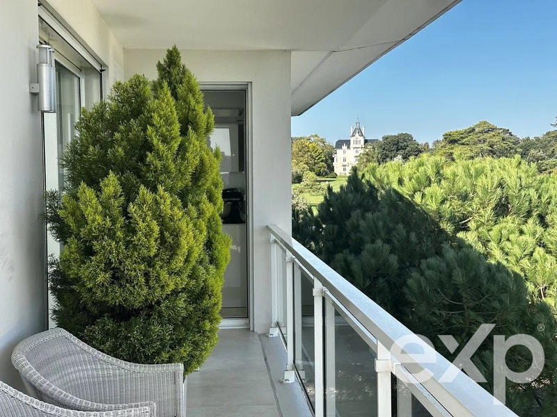 Appartement - 161 m² - 4 pièces