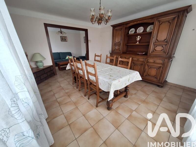 Maison - 93 m² - 4 pièces