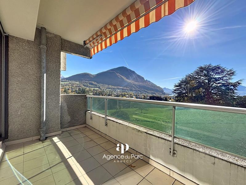 Appartement - 94 m² - 3 pièces