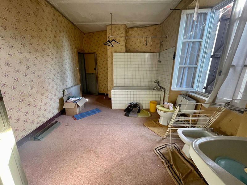 Maison - 307 m² - 7 pièces